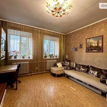 Продаж 3к Квартира вул. Миколи Зерова