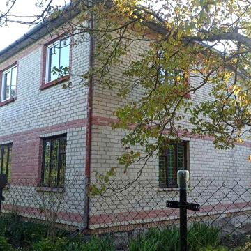 Продам 2-х пов дачний будинок с.Старий Яричів