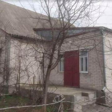 Продаж будинку в с. Калинове (Чапаївка) з гаражем і землею