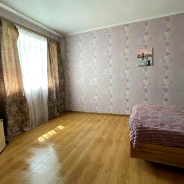 Здам 2-х кімнатну квартиру ,Паперова