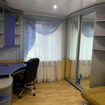 Продаем 3 комнатную квартиру Терновской район, улица Чаривна (Косыгина