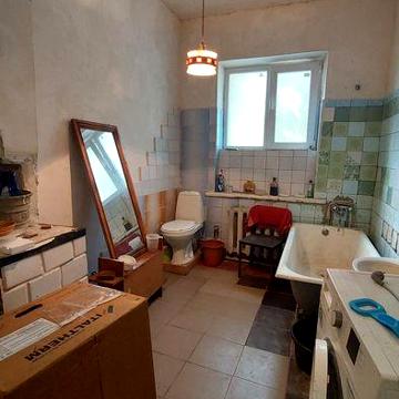 Продам 2-кімнатну квартиру. Вул.Вокзальна,40.