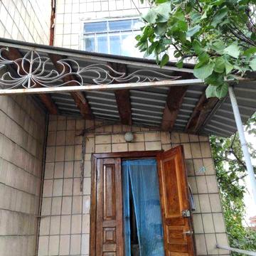 Півбудинку на 2 поверхи в м.Гадяч