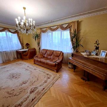 Оренда - 4 кімнати в особняку, центр Рудного