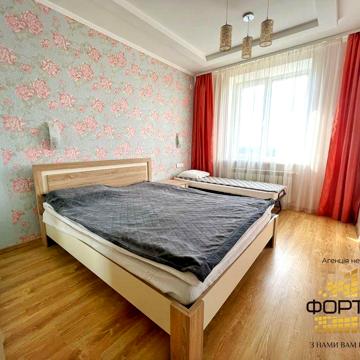 Центр, 3-кім квартира, ІНД опалення!