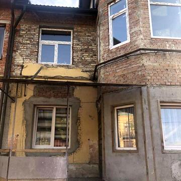 Продаж 5к Квартира вул. Остряниці Якова