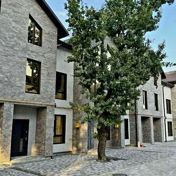 Продаж Таунхауса. Забудовник