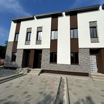 Продається стильний таунхаус у тихому центрі міста. Галина
