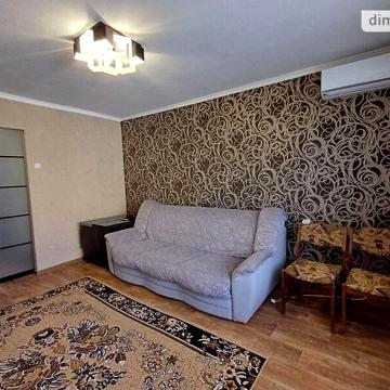 Продаж 2к Квартира Семафорна вулиця