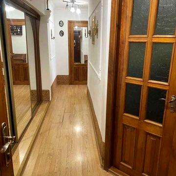 Супер зручна 2к, середній поверх, зручна локація, центр, телефонуй!