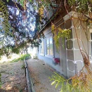 Продам дом в Яськах рядом с центром