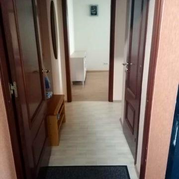 Продам срочно свою 2-комнатную Печерск,пер Арсенальный-с мебелью.