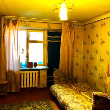 Продам 2 к. квартиру, р-н"Автостанціі",вул.Коновальця,буд.82