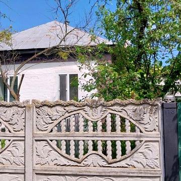 Продам дім.с Володькова Дівиця.вул Сергія Рекуна 113..В селі є школа,.