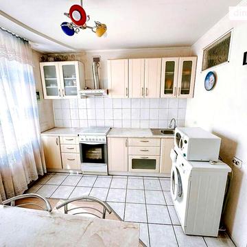 Продаж 2к Квартира вул. Прапорна