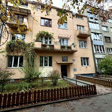 Продаж 2к Квартира вул. Коновальця Євгена