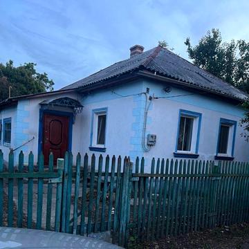 Продам будинок, біля центрального базару