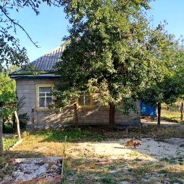 Продам будинок  в місті.