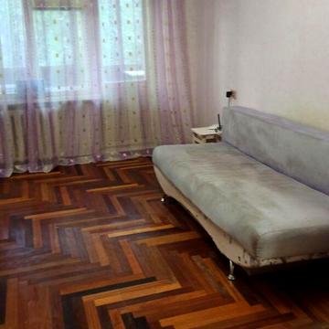 Довгострокова оренда 1к Квартира Героїв Крут (12 Квітня) вулиця