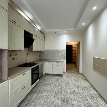Продаж 1к Квартира Кошицька вулиця
