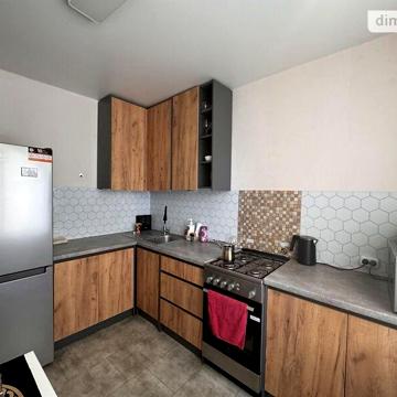 Продажа 3к квартира вул. Березинська