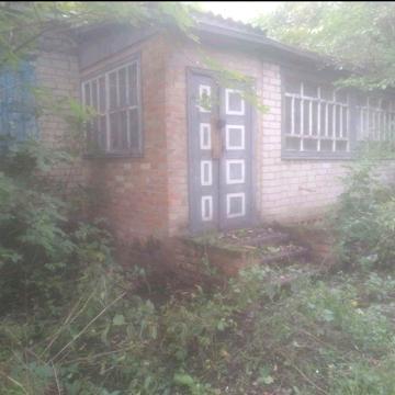 Продам будинок.двір.