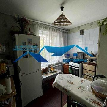 Продаж 3к квартири на Подолі середній поверх