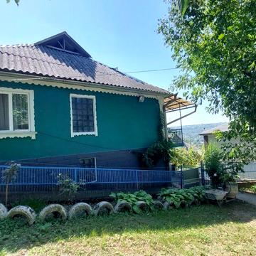 Продам частину будинку. Вул.Шевченка,47.