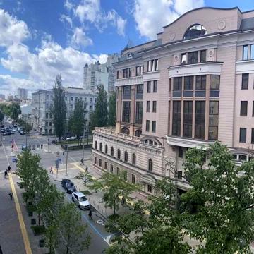 Продаж VIP 3-х кімнатної квартири, Пушкінська 25, центр