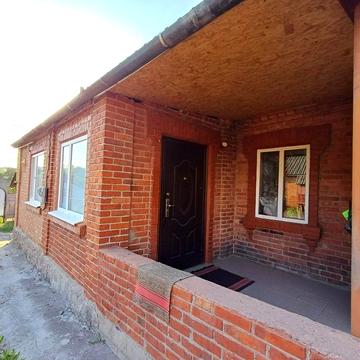 Продаю гарний будинок зі зручностями