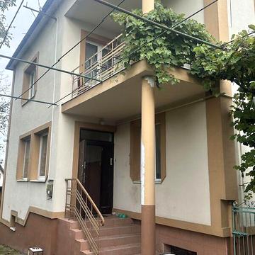 Продаж 6к Дім Буковинська вулиця