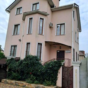 Продаж 4к Дім Харківська вулиця
