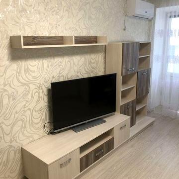 Продаю 2-х к.вартиру в центрі на Адмиральскій. Власник!