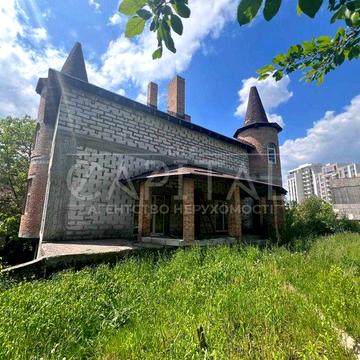 Продам Замок та Будинок в Києві! 14 соток власна ділянка на Печерську