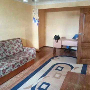 Продам 1к. квартиру Роганська 100 Б