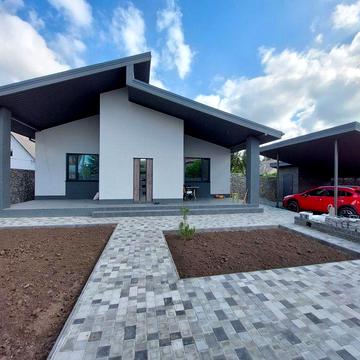 Продам дом . Бульвар Гвардейский .