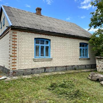 Продається будинок 40км. Від Луцька