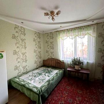 Продаж 12к Дім Незалежності вулиця