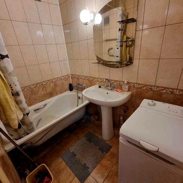PV Продається 3к квартира в Центрі