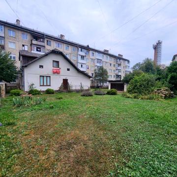 Продається будинок 120 м² у центрі – ідеальний для життя та бізнесу