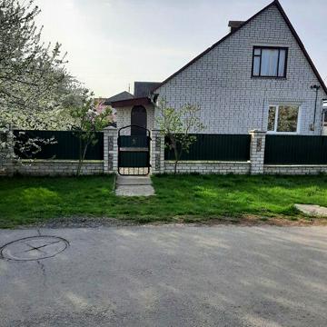 Продаж 3к Дім Комишнянська вулиця