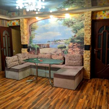 2-х комнатная квартира в центре бабурки