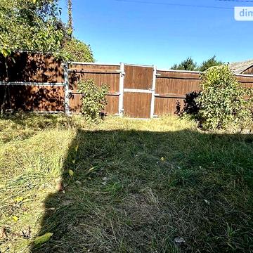Продаж 3к Дім Миру вулиця