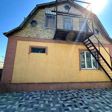 Продається гарний будинок! с. Плесецьке)