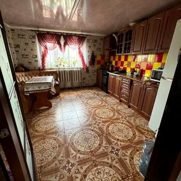 Продажа 3к дом Героїв Чорнобиля (Червоноармійська) вулиця