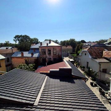 Продається 4к багаторівнева квартира вул.Краснодарська 3