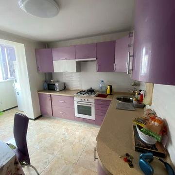 Продаж 2 к. Озерна