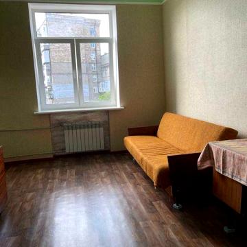 Продам 1-кімн. гостинку м. Захисників України G2