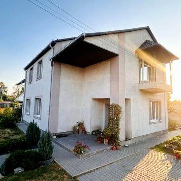 Будинок зі зручностями в смт.Гребінки, Київської обл.