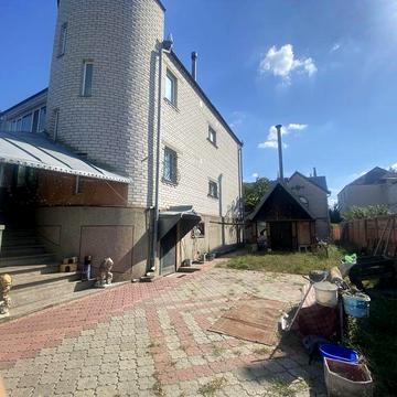 Продам будинок в Броварах р-н.Інтернат